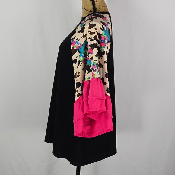Southern Stitch Boho Ruffle Sleeve Top L‎ Black Cow Print Floral Cactus - Picture 2 of 8